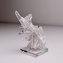 Load image into Gallery viewer, Quartz (var. solution quartz)