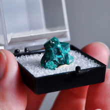 Load image into Gallery viewer, Dioptase