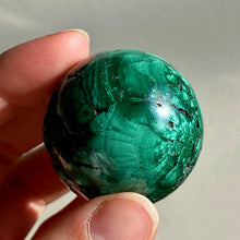 Load image into Gallery viewer, Malachite Sphere