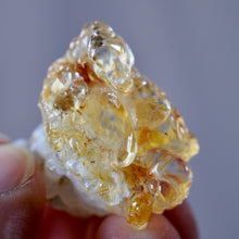 Load image into Gallery viewer, Hyalite Opal
