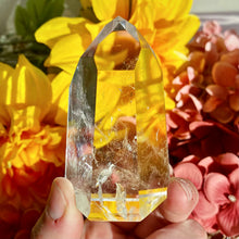 Load image into Gallery viewer, AAA Grade Quartz Tower