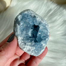 Load image into Gallery viewer, Celestite