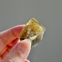 Load image into Gallery viewer, Yellow and Green Fluorite