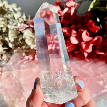 Load image into Gallery viewer, Clear Quartz Tower