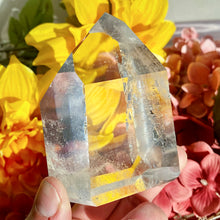 Load image into Gallery viewer, AAAA Grade Quartz Tower