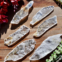 Load image into Gallery viewer, Natural Selenite Charging Plate