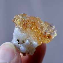 Load image into Gallery viewer, Hyalite Opal