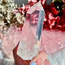 Load image into Gallery viewer, Clear Quartz Tower