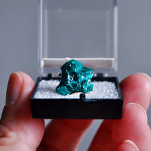 Load image into Gallery viewer, Dioptase