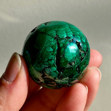 Load image into Gallery viewer, Malachite Sphere