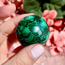 Load image into Gallery viewer, Malachite Sphere