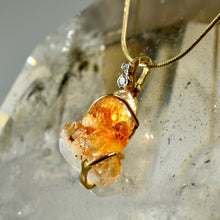 Load image into Gallery viewer, UV Reactive Hyalite Opal set in 18kt Yellow Gold with VVS Diamonds
