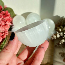 Load image into Gallery viewer, Small Selenite Bowls
