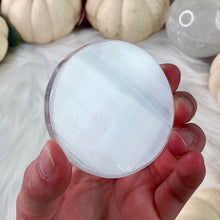 Load image into Gallery viewer, Ying Yang Satin Spar Selenite Charging Plate
