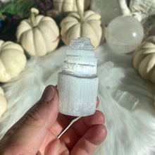 Load image into Gallery viewer, Satin Spar Selenite Mini Tower
