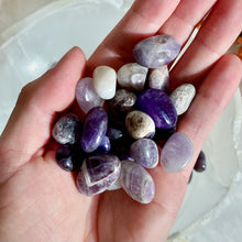 Load image into Gallery viewer, Chevron Amethyst Tumbles
