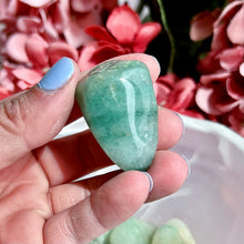 Load image into Gallery viewer, Large Green Aventurine Tumbles
